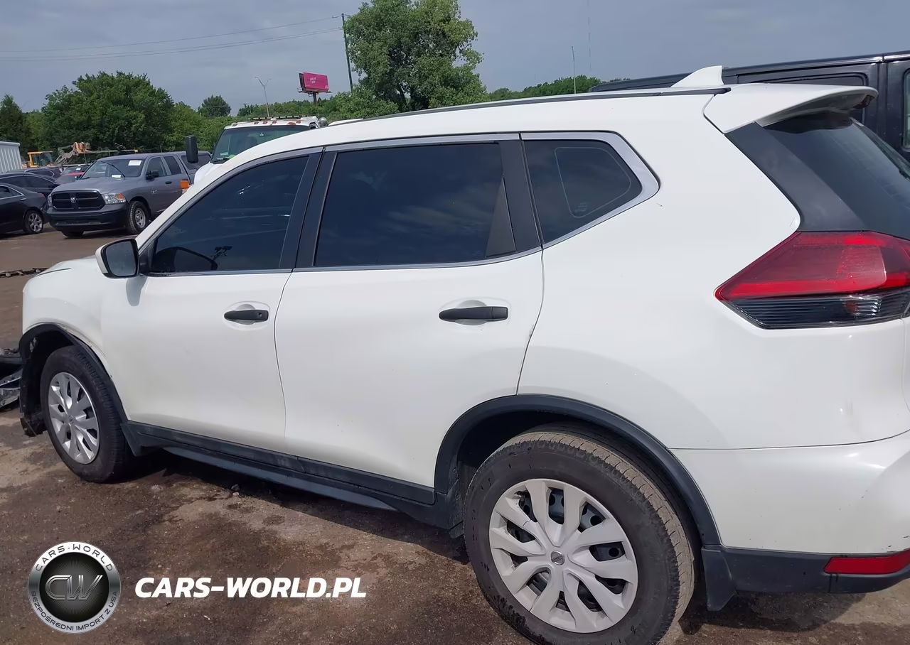 2018 Nissan Rogue S VIN:5N1AT2MT1JC775172 - 15