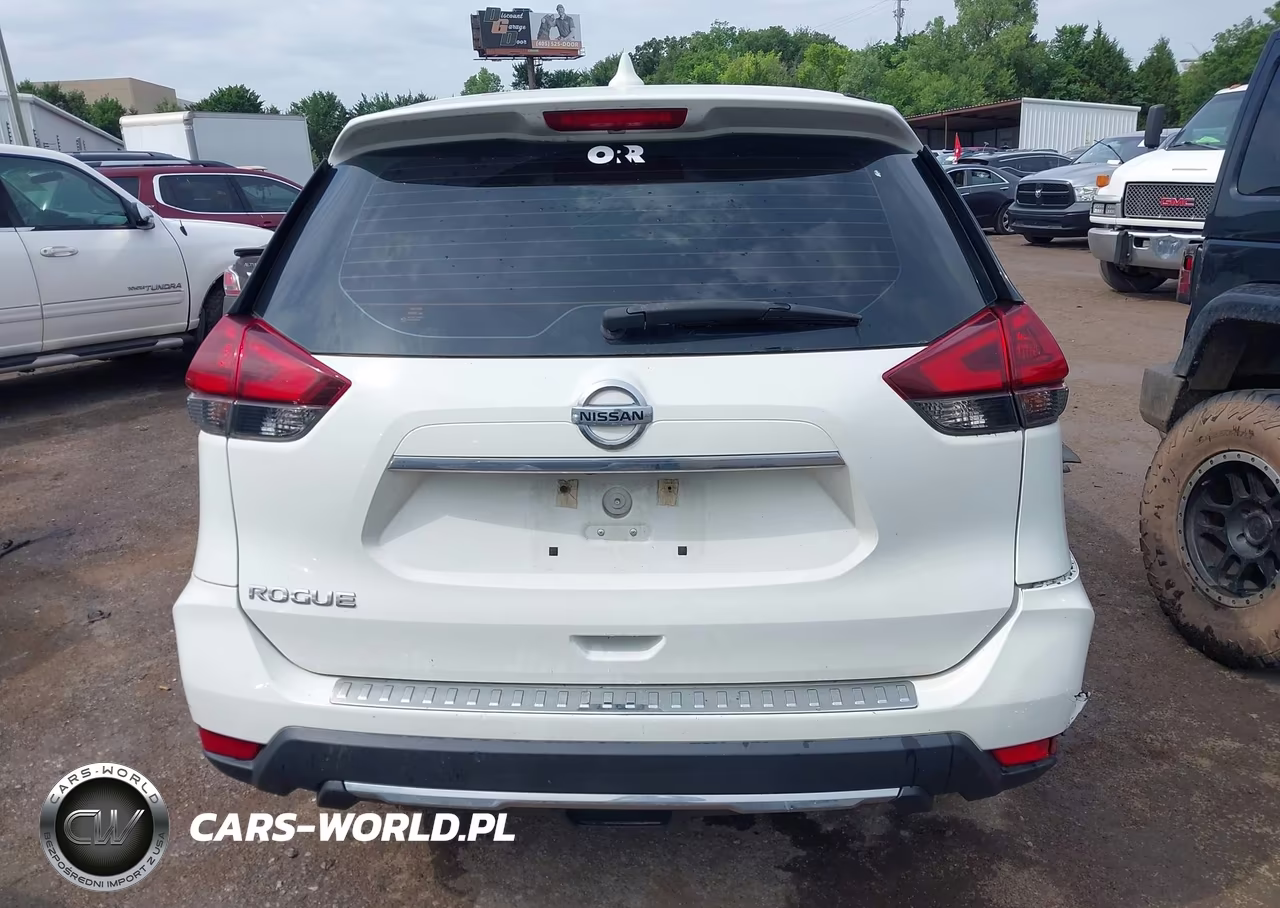 2018 Nissan Rogue S VIN:5N1AT2MT1JC775172 - 17