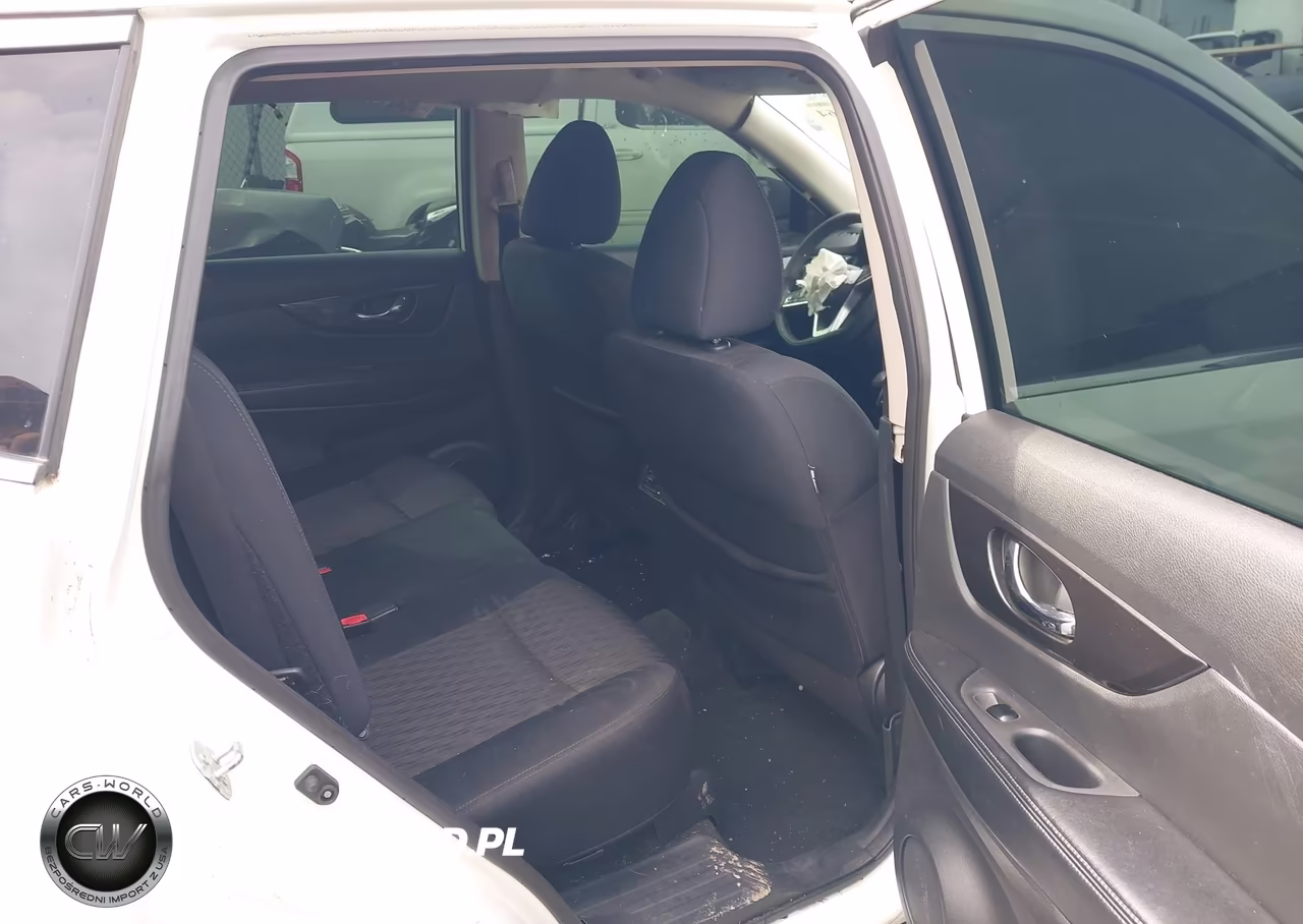 2018 Nissan Rogue S VIN:5N1AT2MT1JC775172 - 8