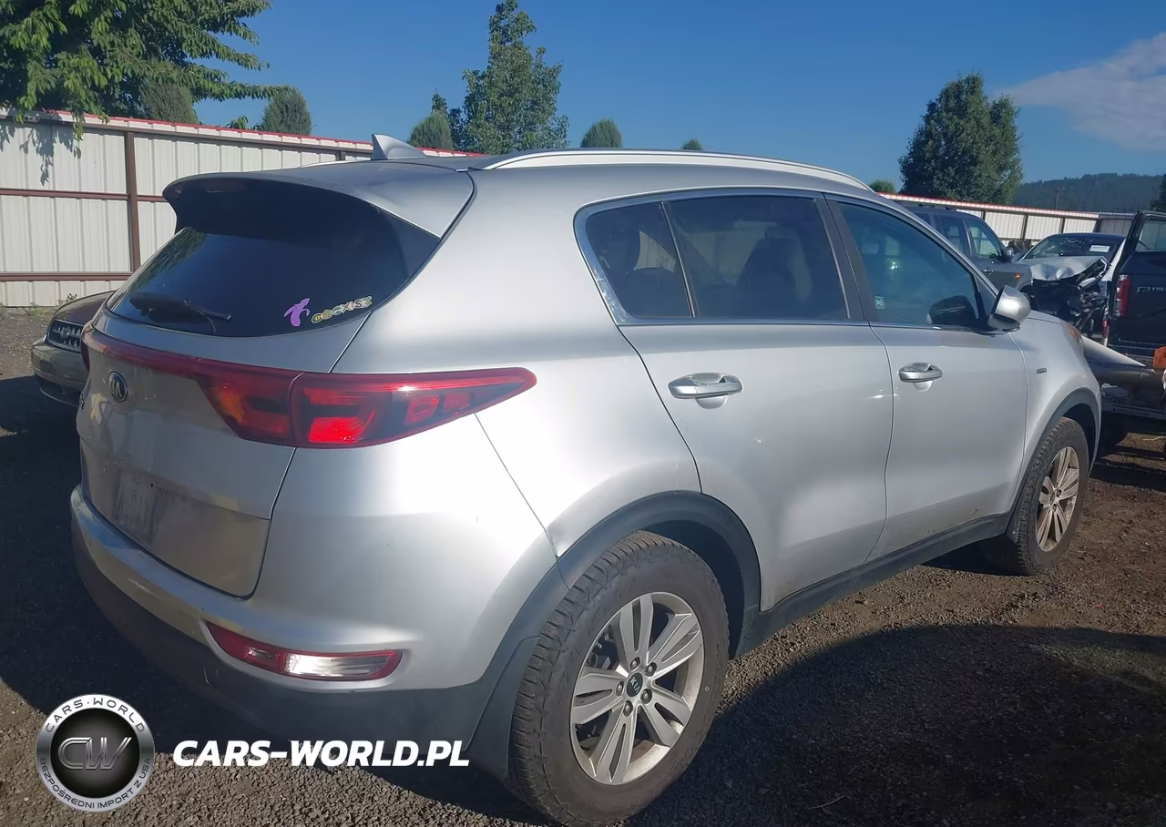 2018 Kia Sportage Lx VIN:KNDPMCAC8J7378296 - 4