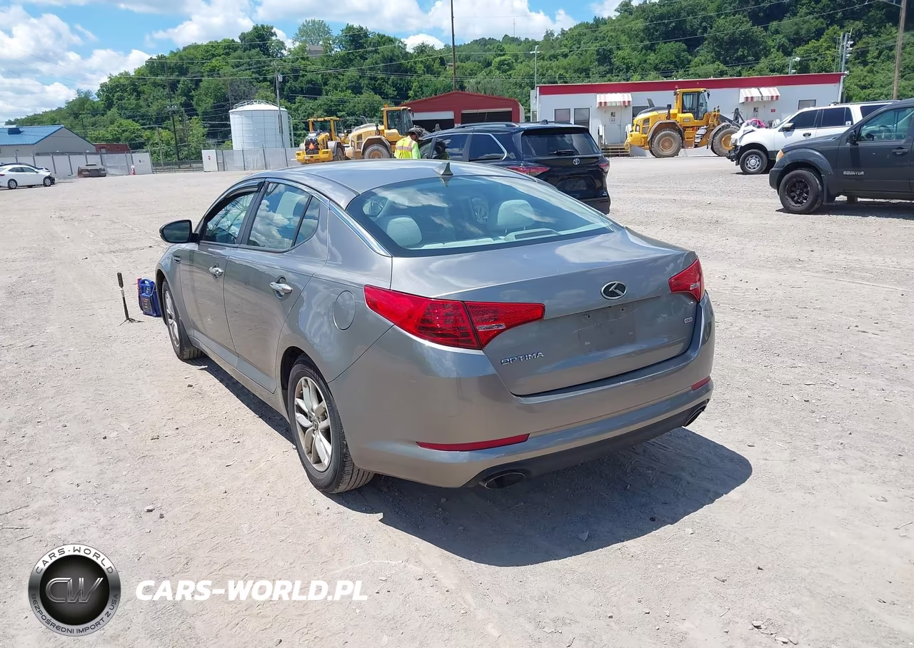 2013 Kia Optima Lx VIN:5XXGM4A7XDG242675 - 3