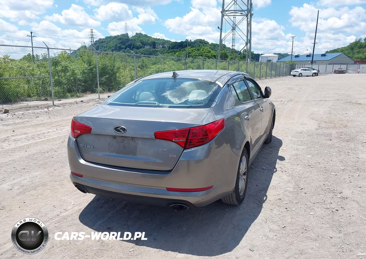 2013 Kia Optima Lx VIN:5XXGM4A7XDG242675 - 4