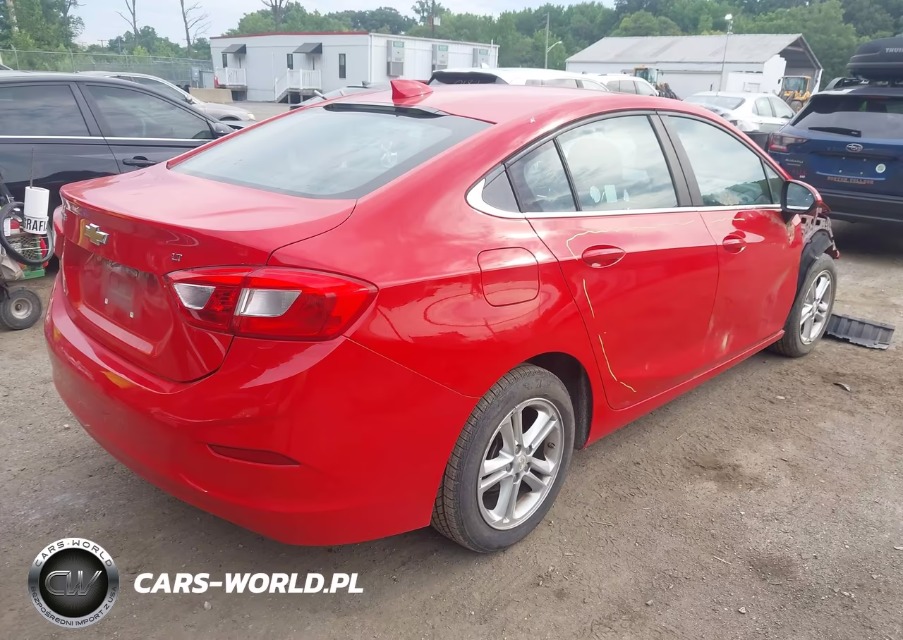 2017 Chevrolet Cruze Lt Auto VIN:1G1BE5SMXH7247190 - 4
