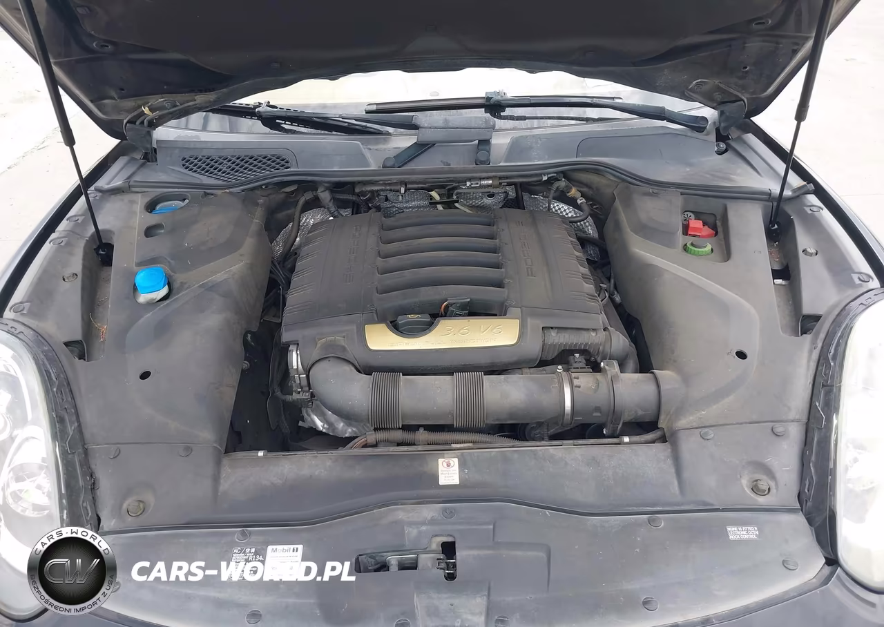 2016 Porsche Cayenne VIN:WP1AA2A24GLA11118 - 10