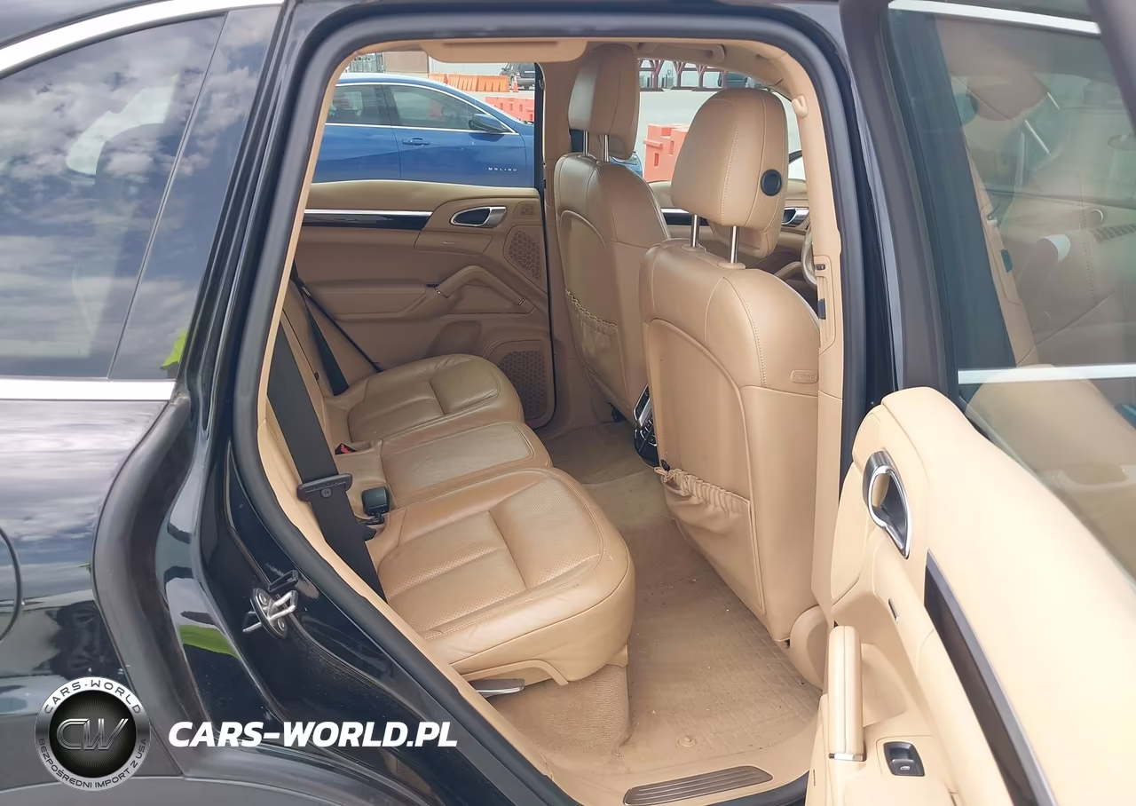 2016 Porsche Cayenne VIN:WP1AA2A24GLA11118 - 8