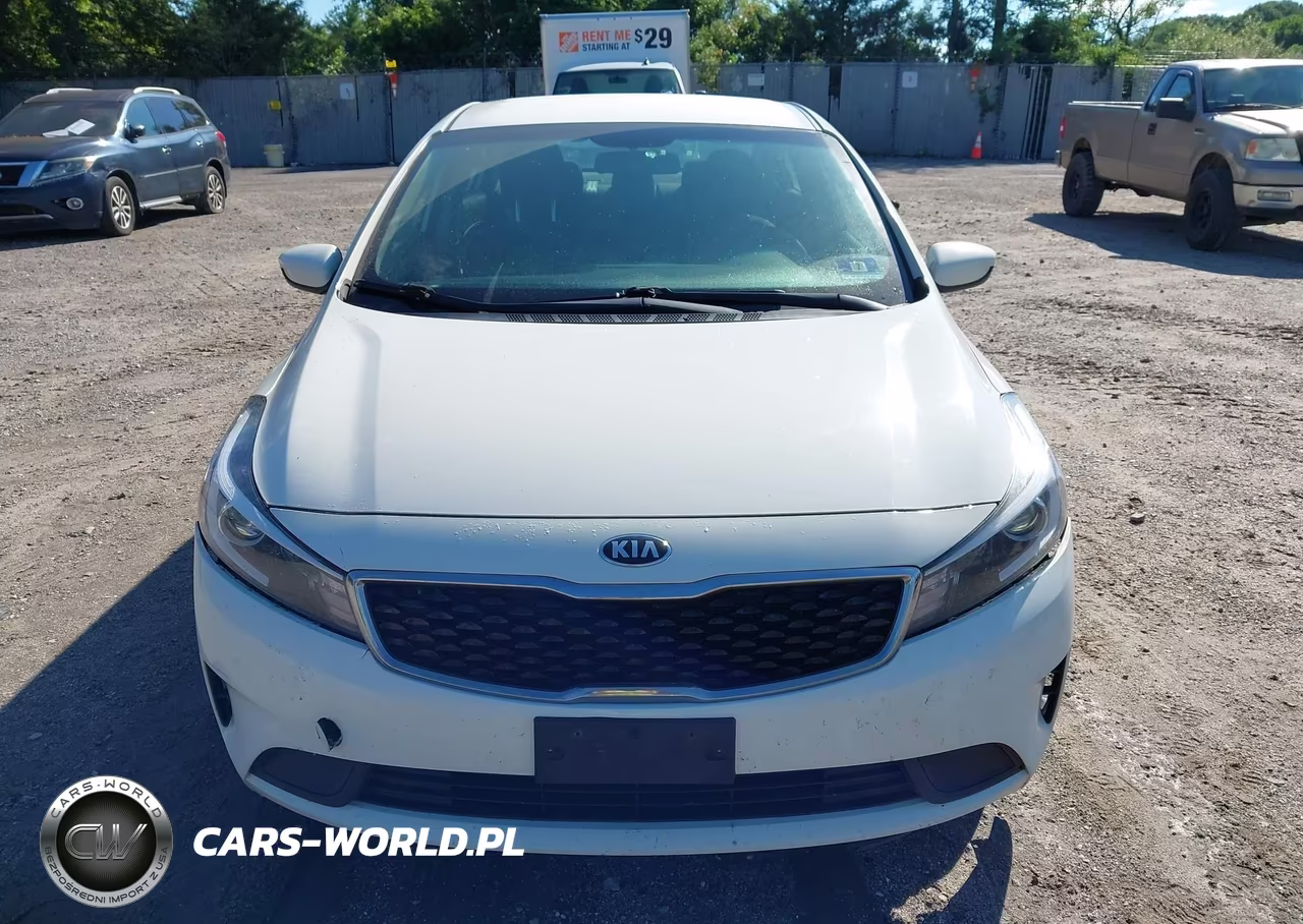 2018 Kia Forte Lx VIN:3KPFK4A77JE235379 - 12