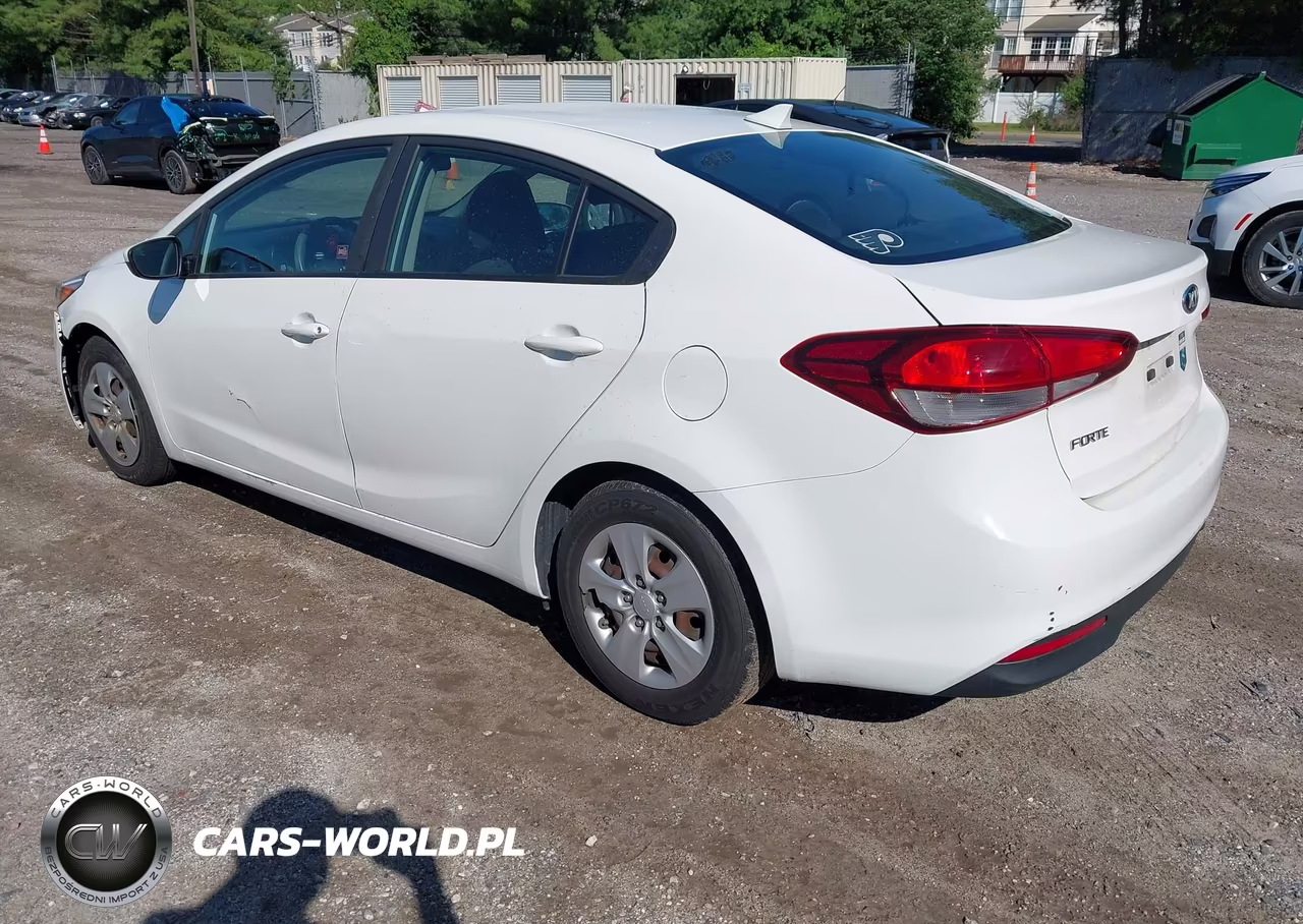 2018 Kia Forte Lx VIN:3KPFK4A77JE235379 - 3