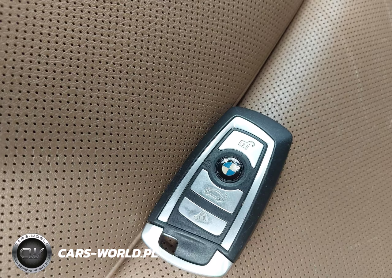 2009 BMW 750Li VIN:WBAKB83549CY61604 - 11