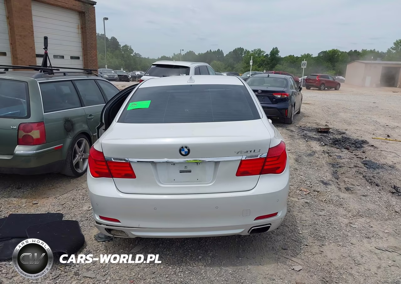 2009 BMW 750Li VIN:WBAKB83549CY61604 - 16