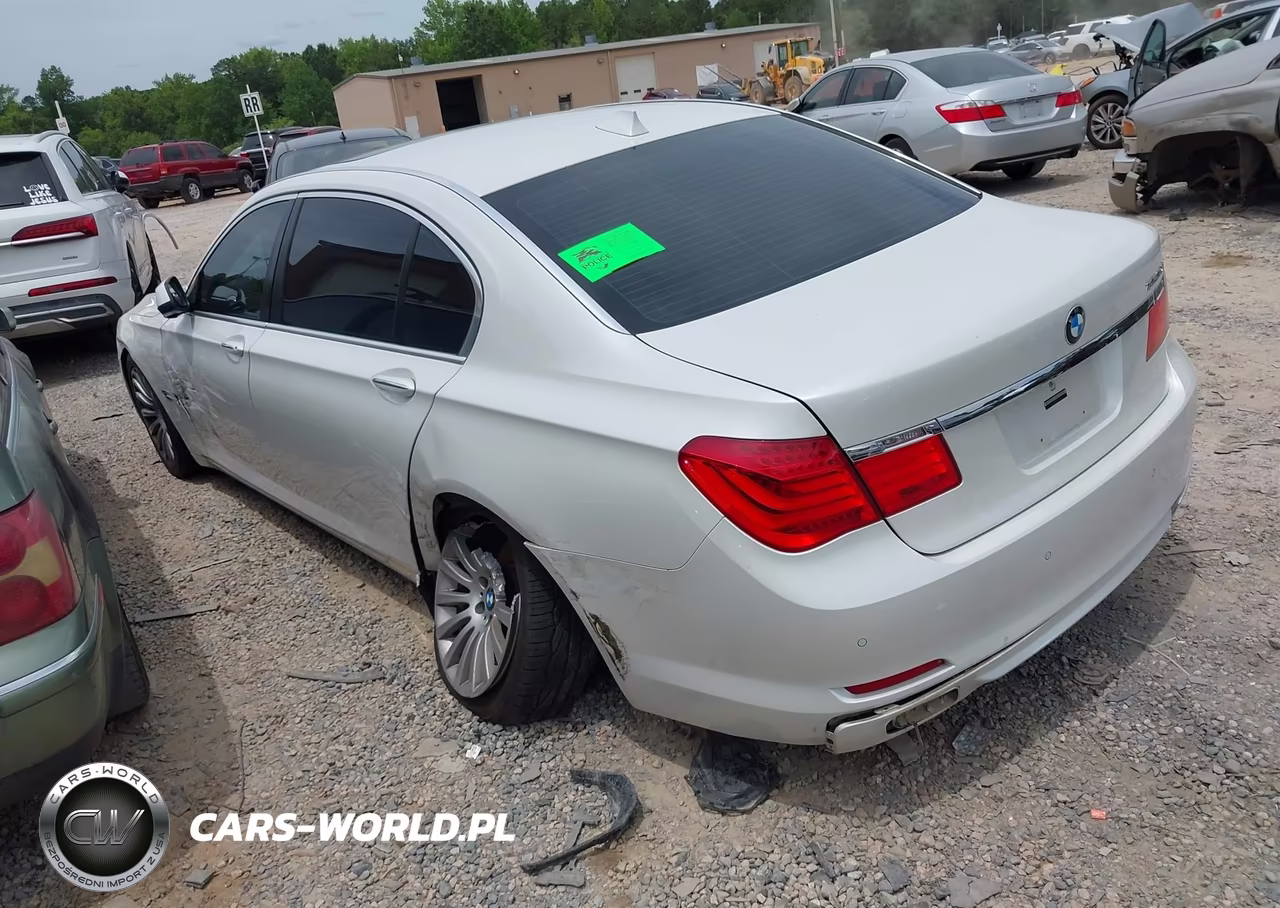2009 BMW 750Li VIN:WBAKB83549CY61604 - 3