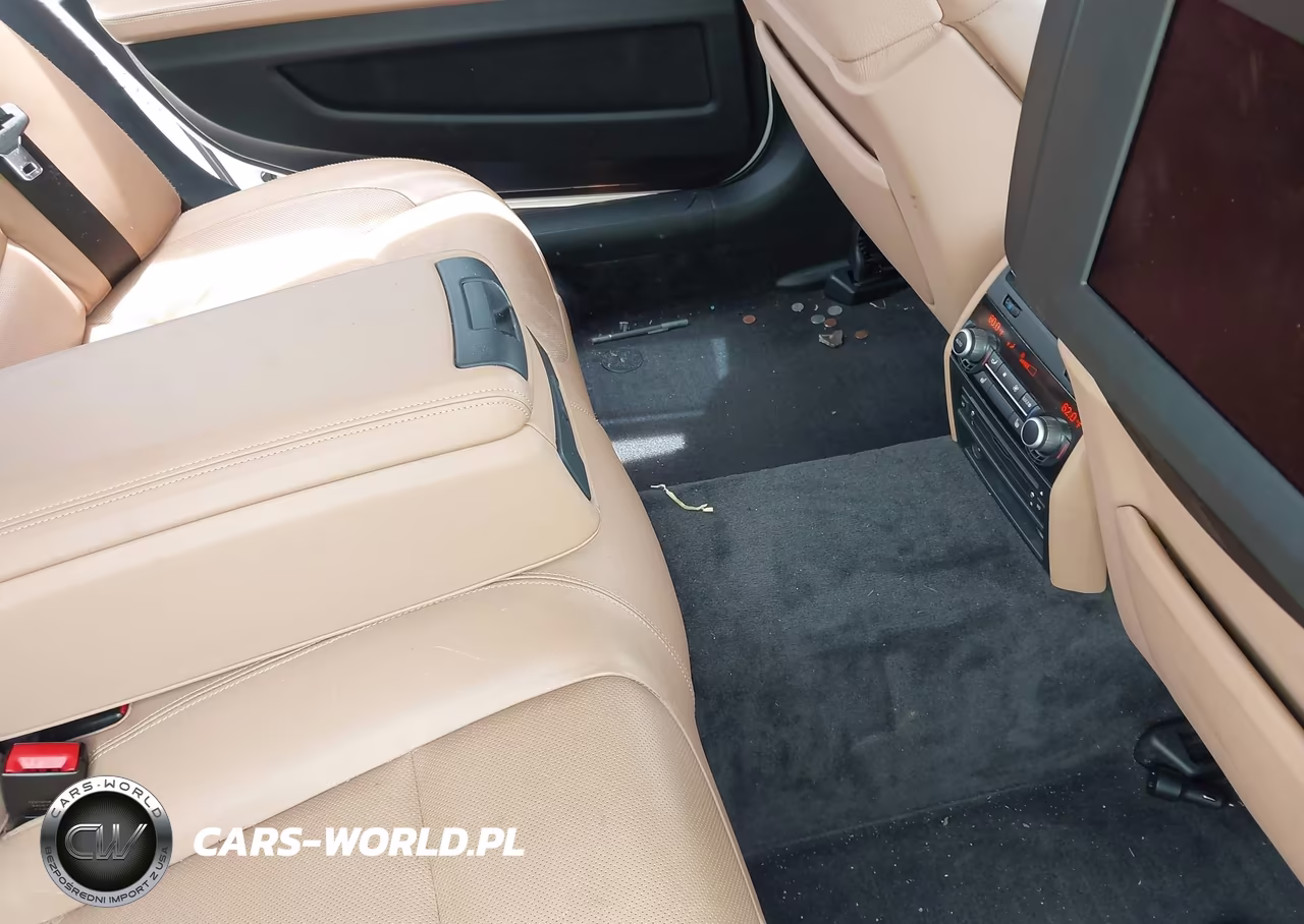 2009 BMW 750Li VIN:WBAKB83549CY61604 - 8