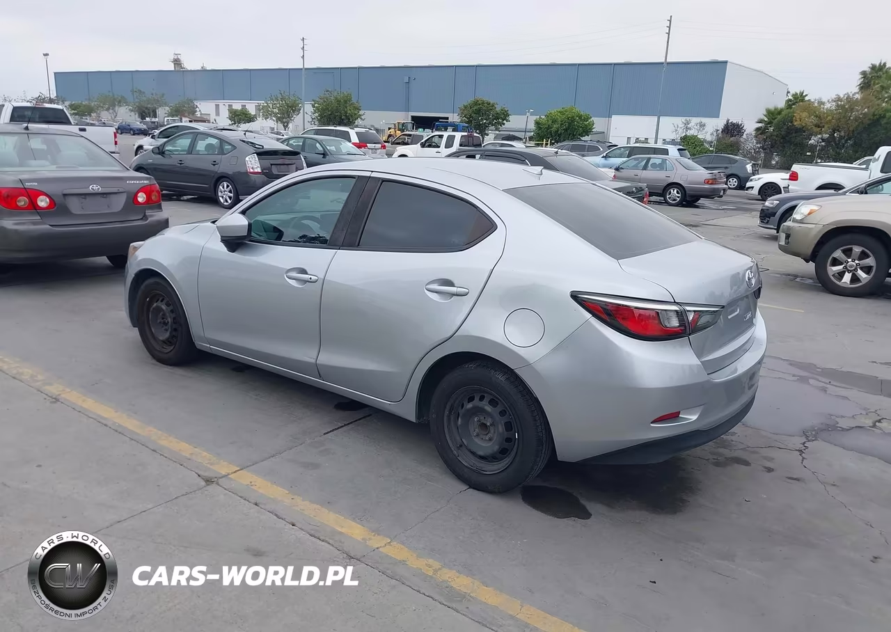 2019 Toyota Yaris L VIN:3MYDLBYV7KY523594 - 3