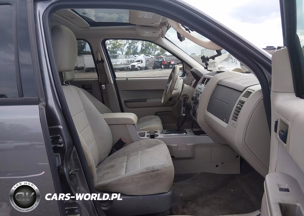 2011 Ford Escape Xlt VIN:1FMCU0D75BKA36682 - 5