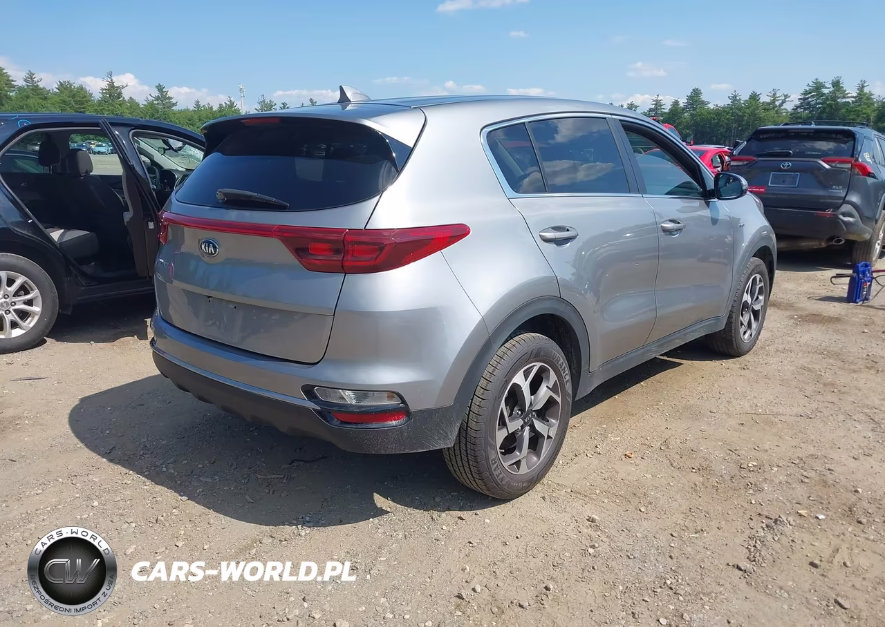 2020 Kia Sportage Lx VIN:KNDPMCAC8L7825051 - 4