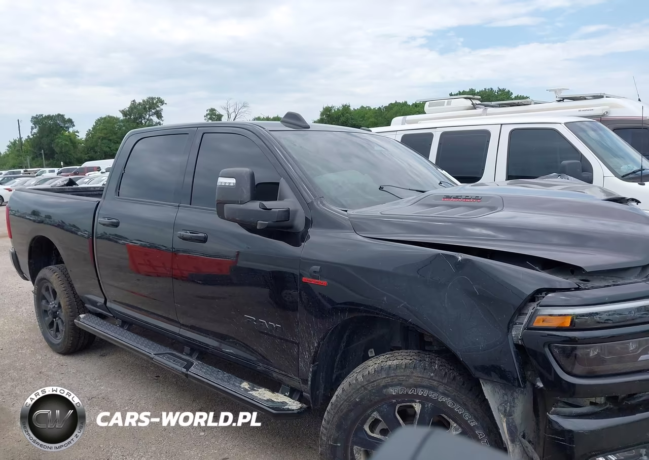 2026 Ram 2500 Laramie 4X4 6'4 Box VIN:3C6UR5FL1TG287913 - 13