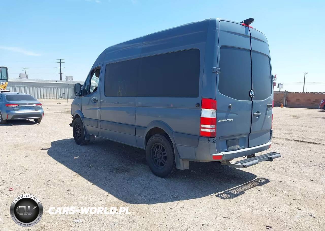 2018 Mercedes-Benz Sprinter 2500 Standard Roof V6 VIN:WD3PE7CD6JP645424 - 3