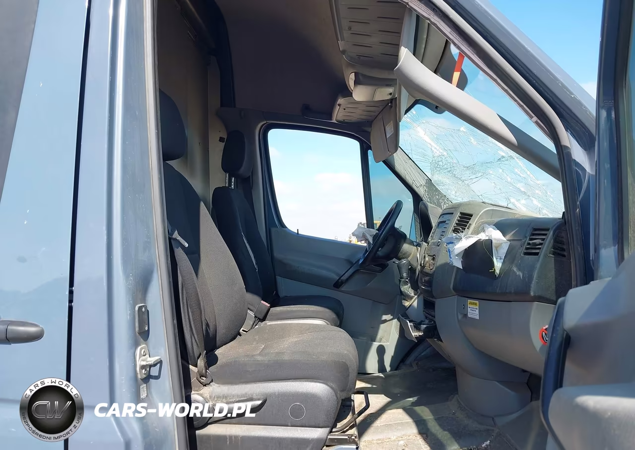 2018 Mercedes-Benz Sprinter 2500 Standard Roof V6 VIN:WD3PE7CD6JP645424 - 5