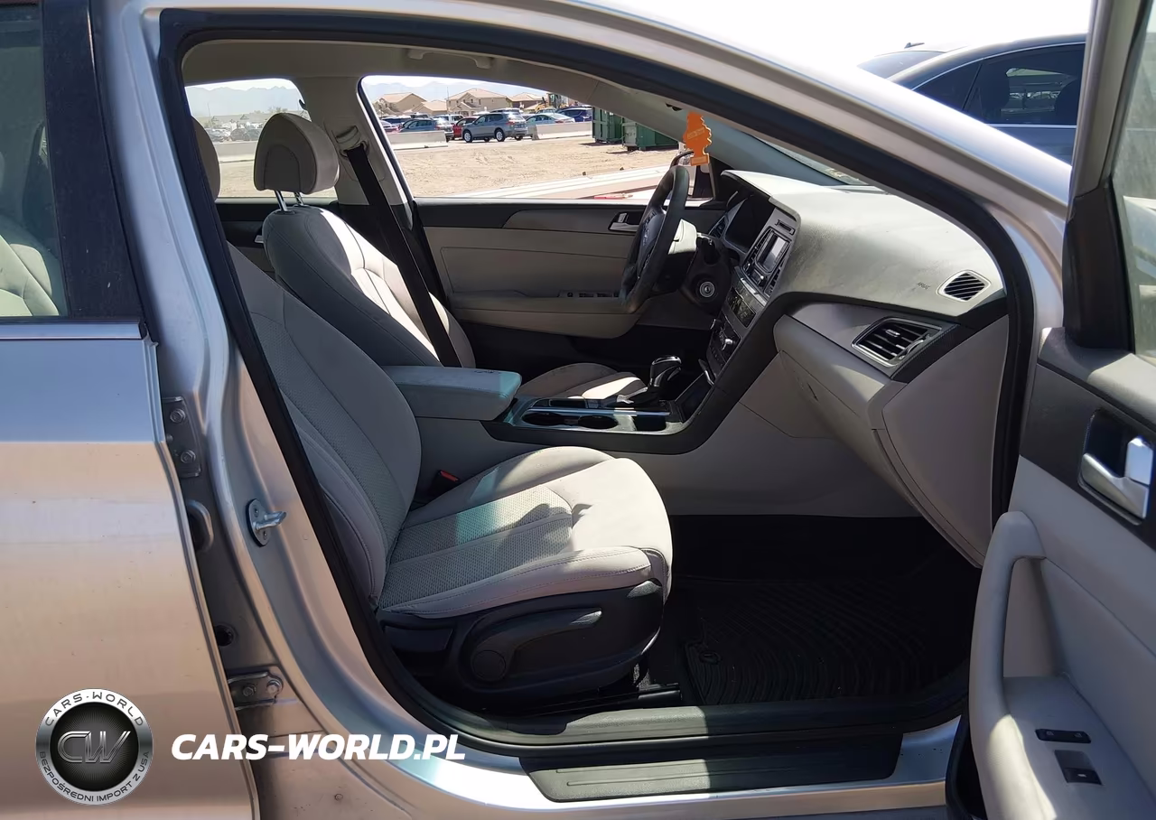 2015 Hyundai Sonata Sport VIN:5NPE34AF2FH229086 - 5