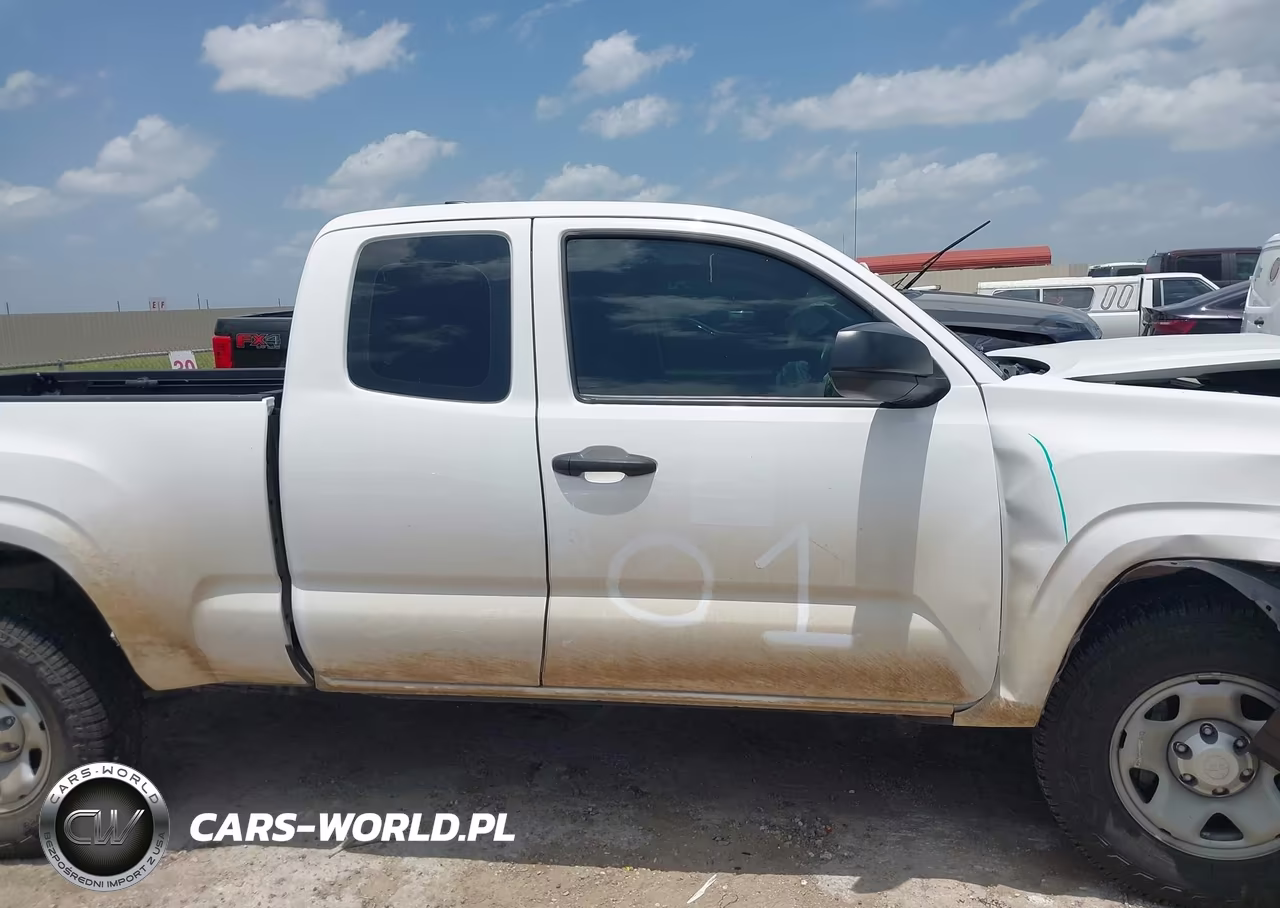 2018 Toyota Tacoma Sr VIN:5TFRX5GN7JX108352 - 14
