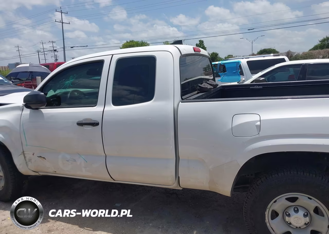 2018 Toyota Tacoma Sr VIN:5TFRX5GN7JX108352 - 15