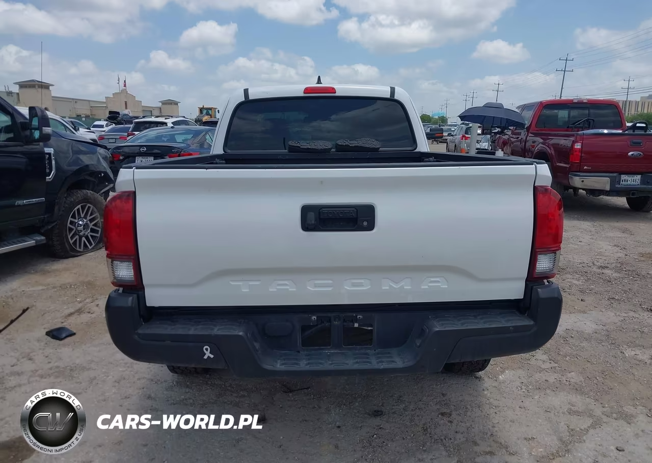 2018 Toyota Tacoma Sr VIN:5TFRX5GN7JX108352 - 17