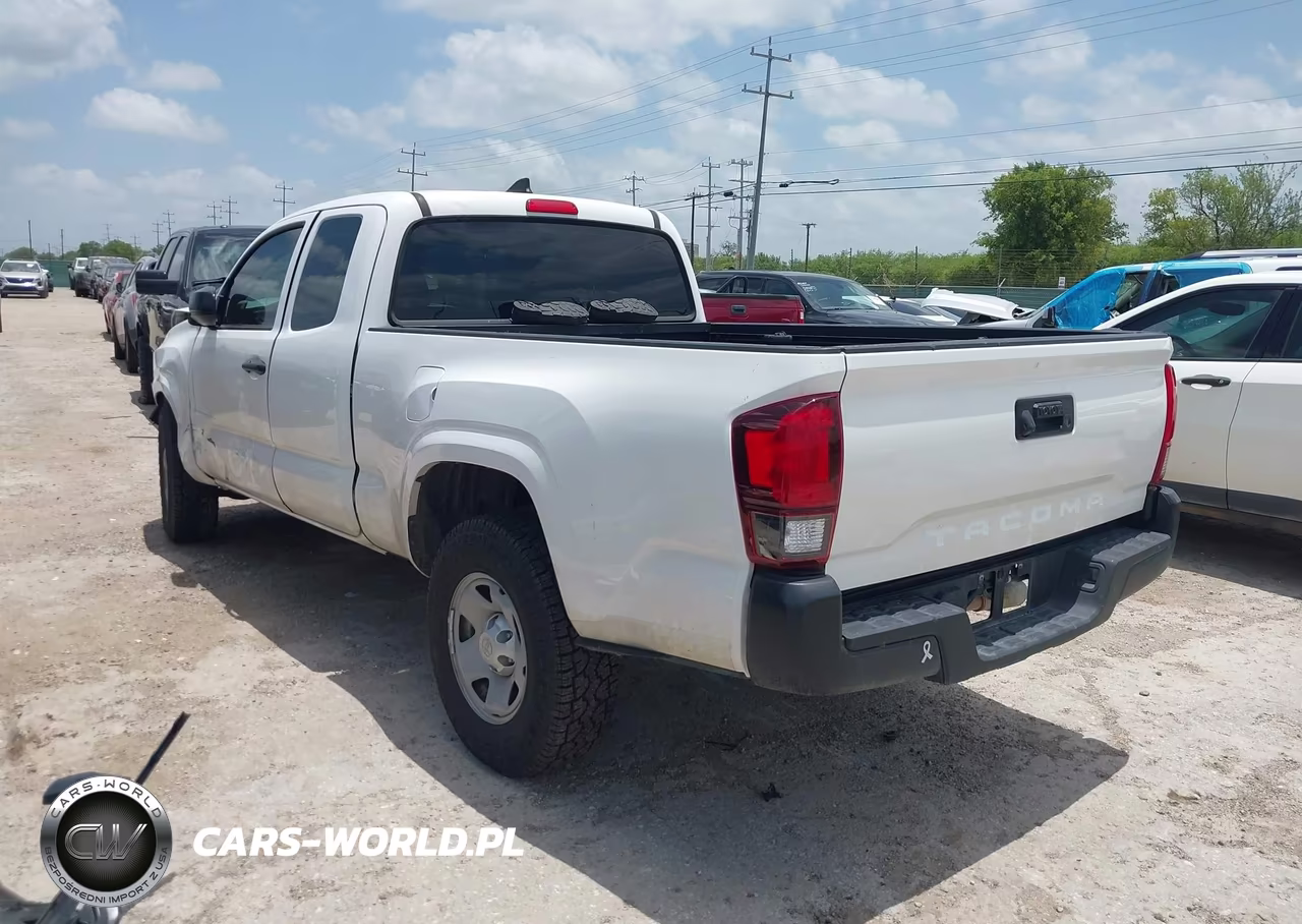 2018 Toyota Tacoma Sr VIN:5TFRX5GN7JX108352 - 3