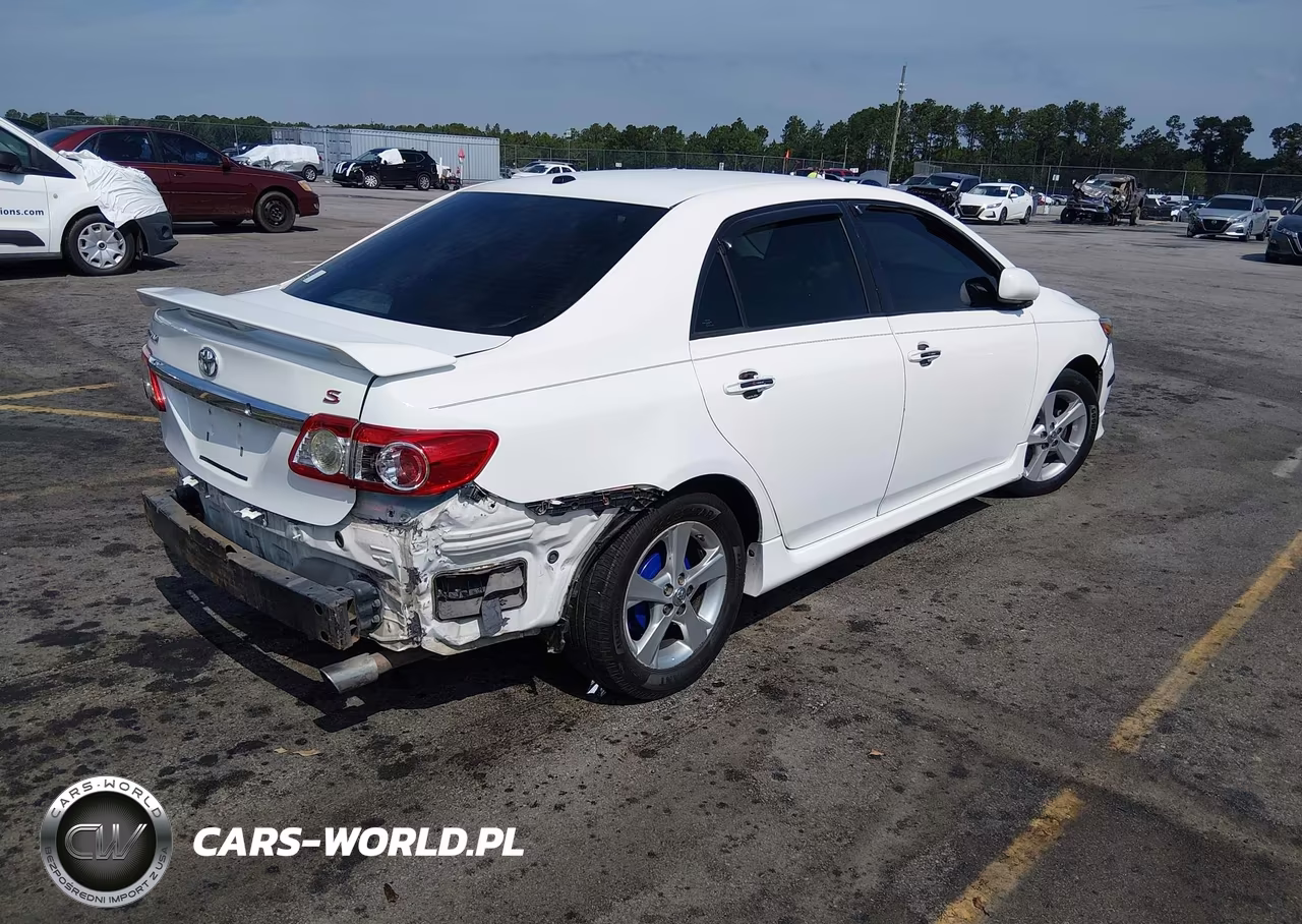 2011 Toyota Corolla S VIN:2T1BU4EE8BC570751 - 4