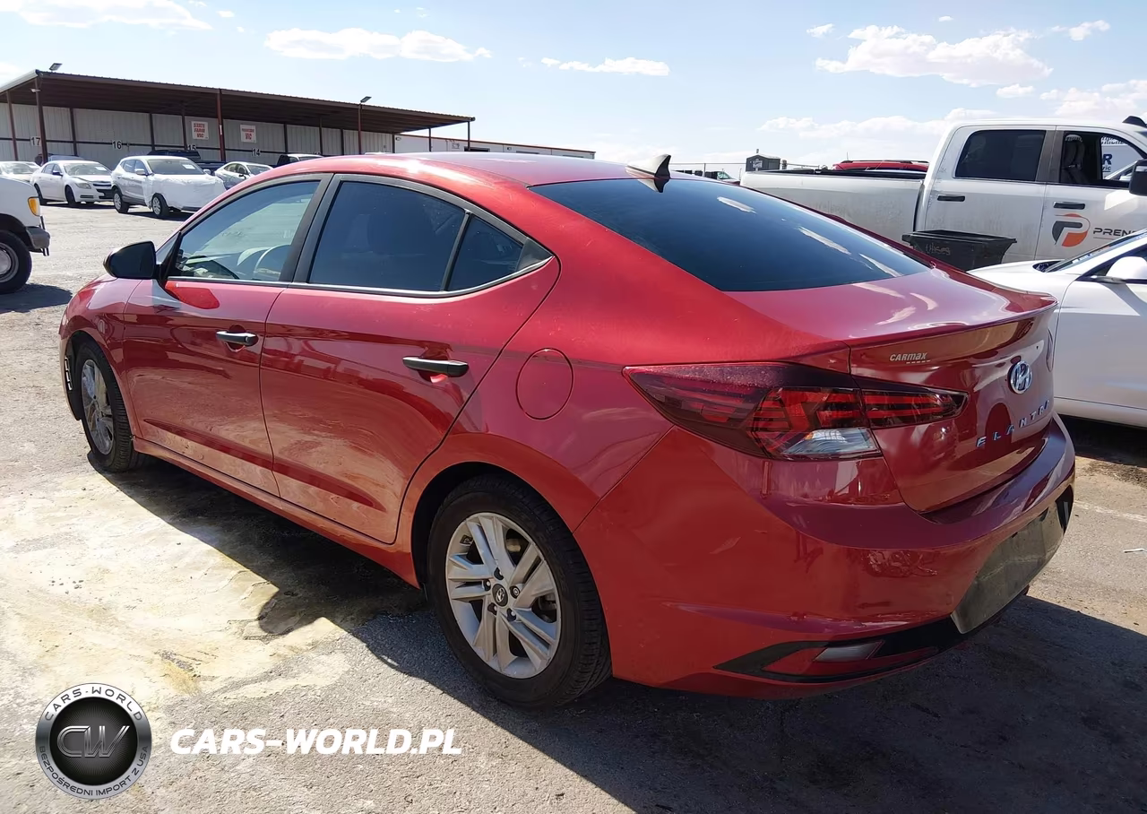 2019 Hyundai Elantra Sel VIN:5NPD84LF1KH488835 - 3