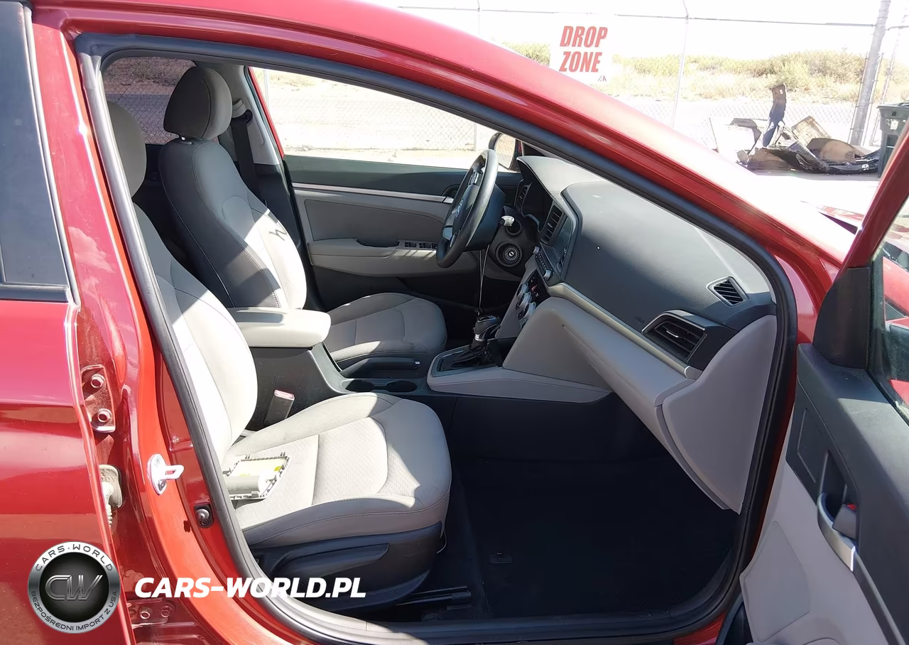 2019 Hyundai Elantra Sel VIN:5NPD84LF1KH488835 - 5