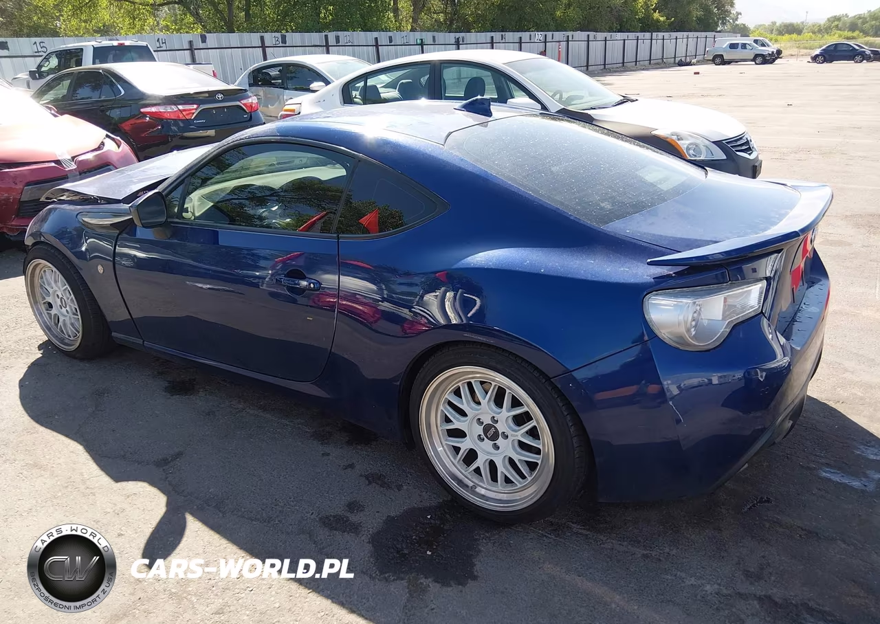 2017 Toyota 86 VIN:JF1ZNAA10H8709052 - 3