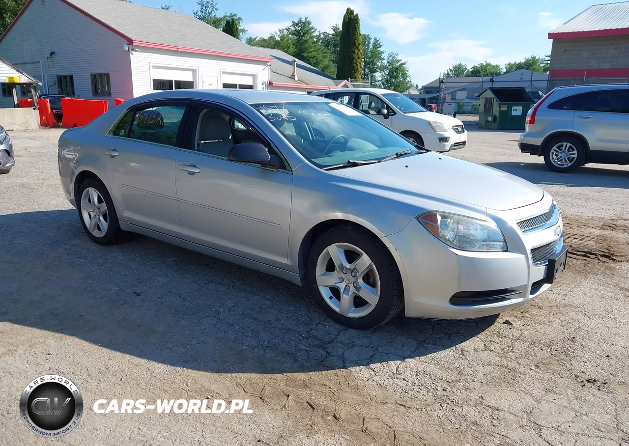 2011 Chevrolet Malibu Ls – zdjęcie 1 z 15