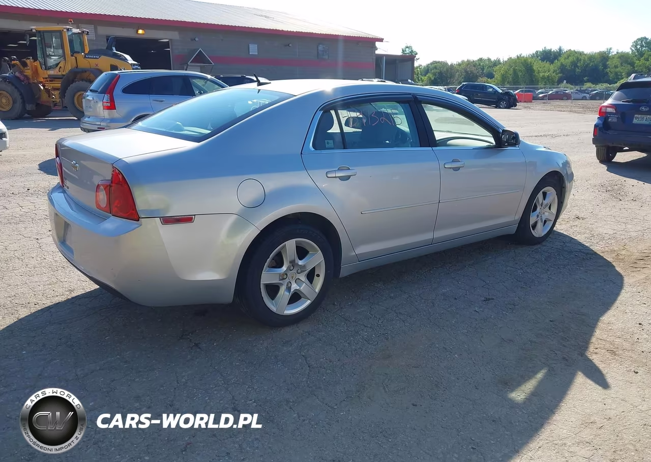 2011 Chevrolet Malibu Ls VIN:1G1ZB5E13BF127303 - 4