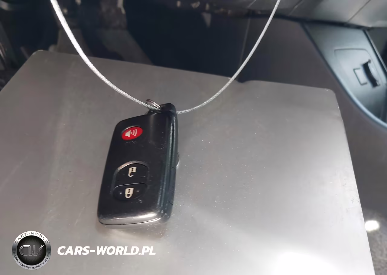 2012 Toyota Prius Three VIN:JTDKN3DU2C1508087 - 11