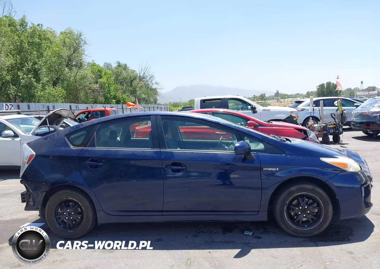 2012 Toyota Prius Three VIN:JTDKN3DU2C1508087 - 14