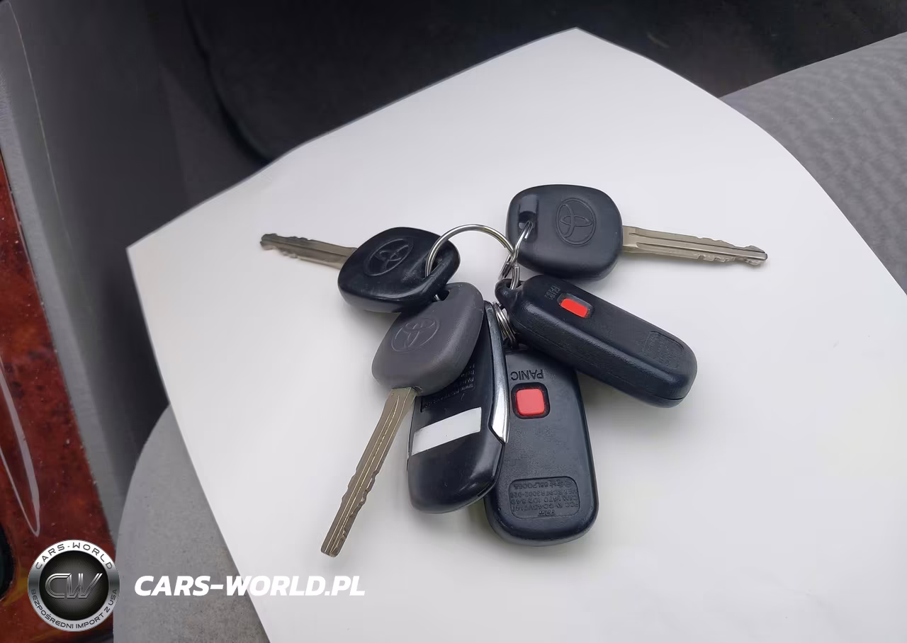 2008 Toyota Corolla Le VIN:1NXBR32E78Z039029 - 11