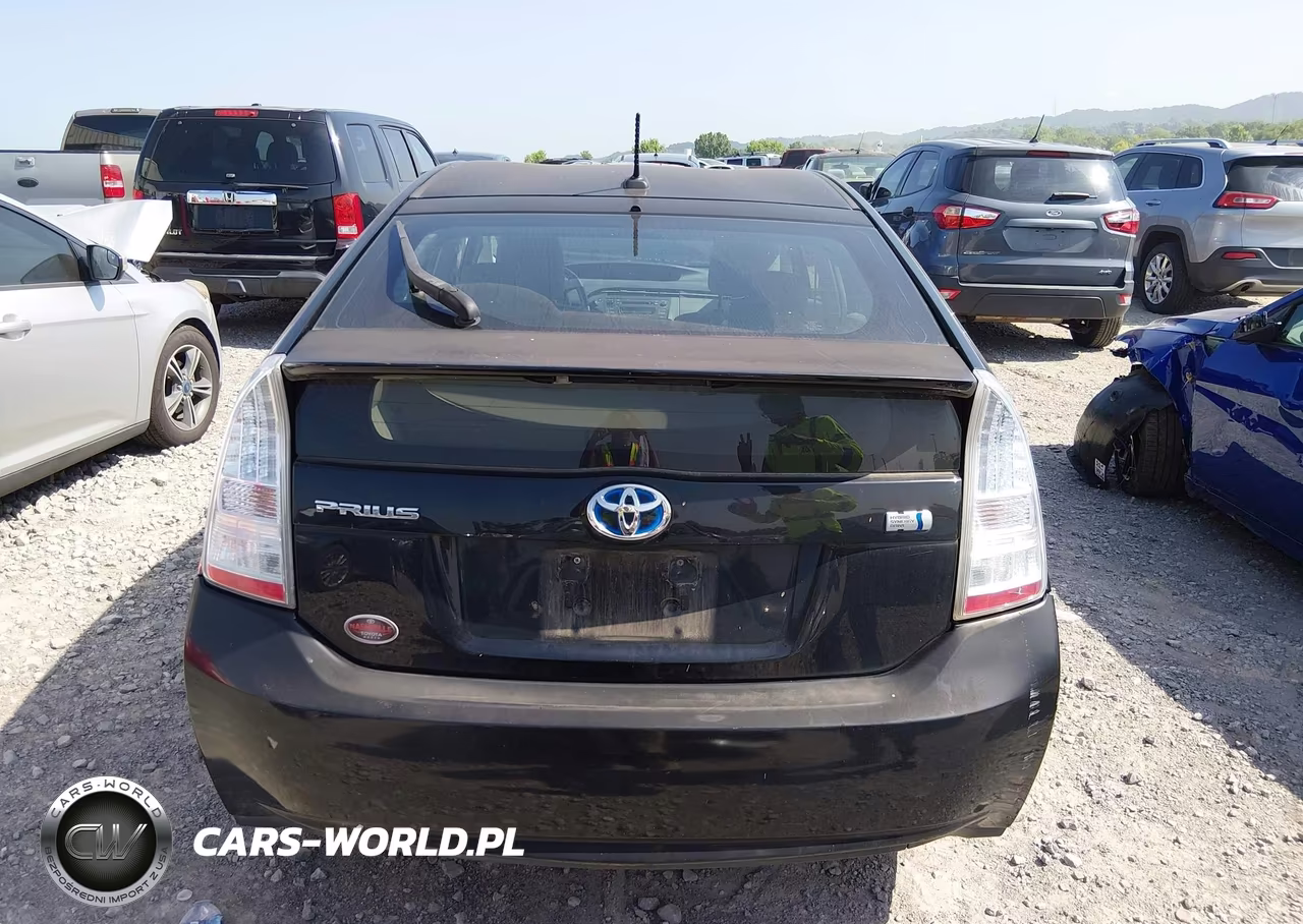 2011 Toyota Prius Two VIN:JTDKN3DU1B5350395 - 16