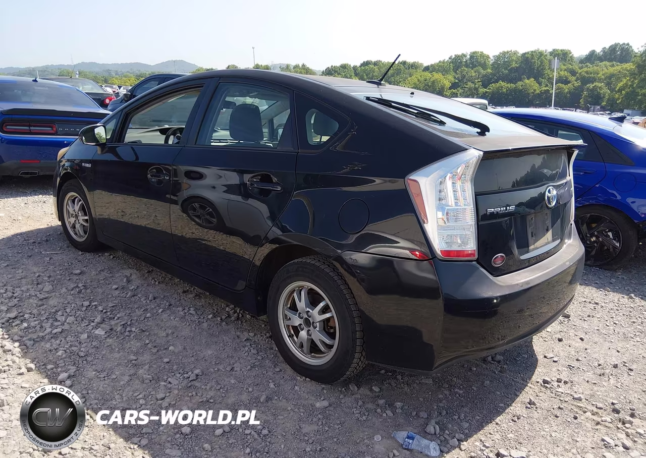 2011 Toyota Prius Two VIN:JTDKN3DU1B5350395 - 3