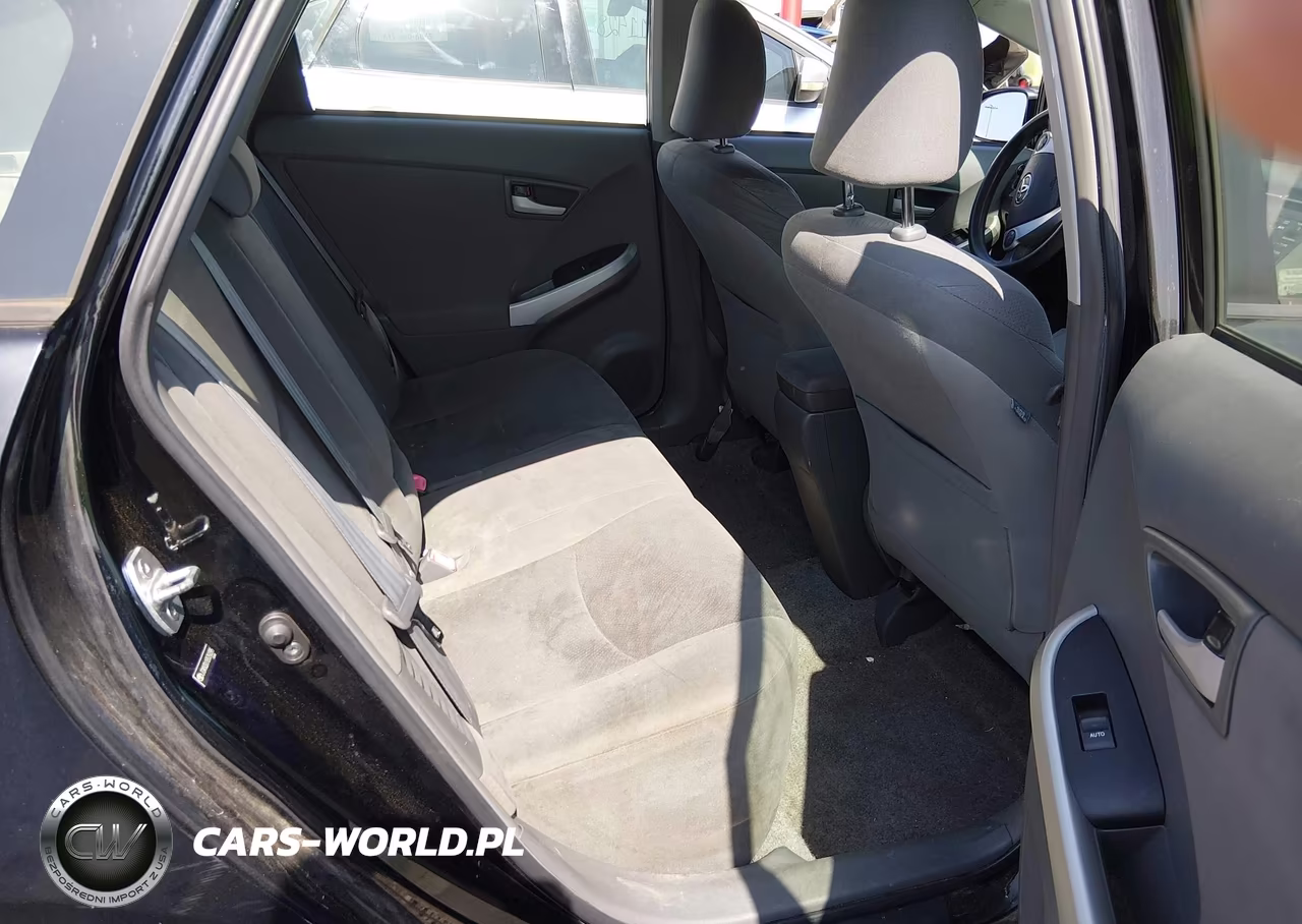2011 Toyota Prius Two VIN:JTDKN3DU1B5350395 - 8