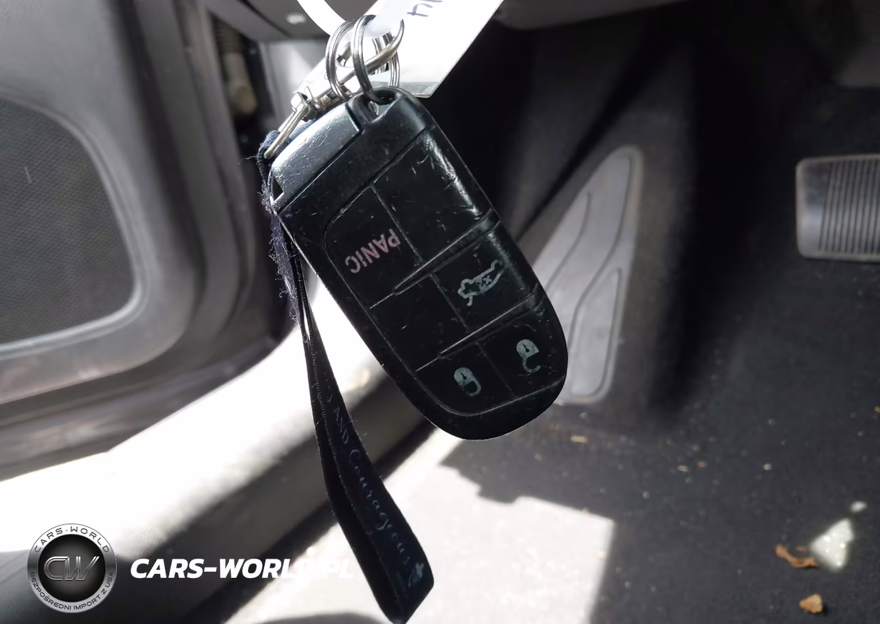 2015 Chrysler 200 Limited VIN:1C3CCCAB3FN590474 - 11