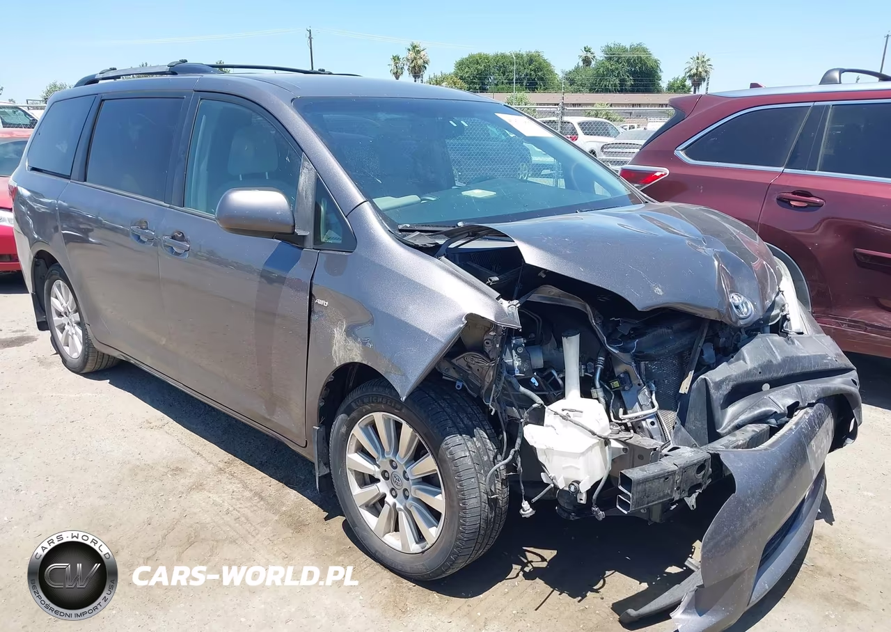 2017 Toyota Sienna Le 7 Passenger – zdjęcie 1 z 18