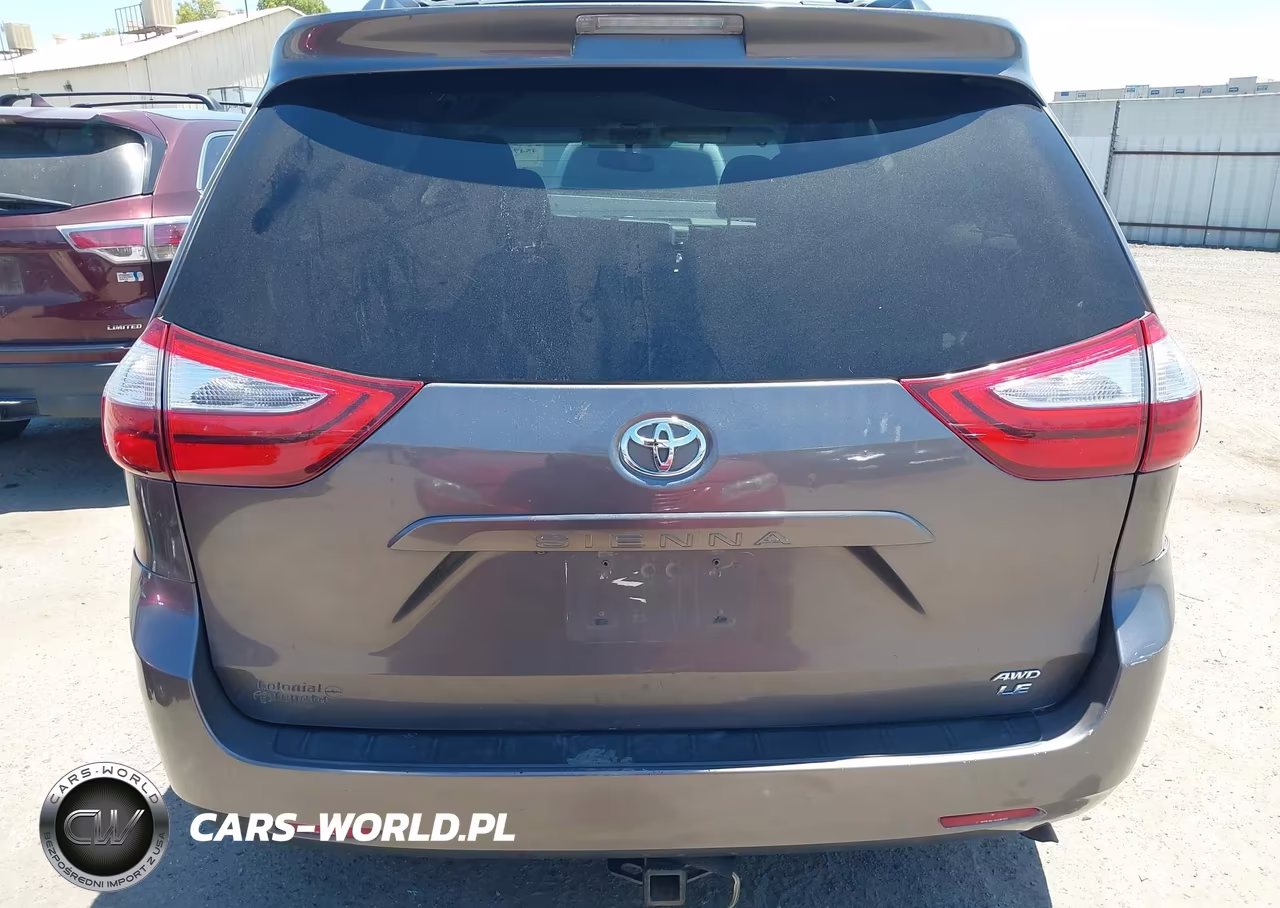 2017 Toyota Sienna Le 7 Passenger VIN:5TDJZ3DC3HS164836 - 16