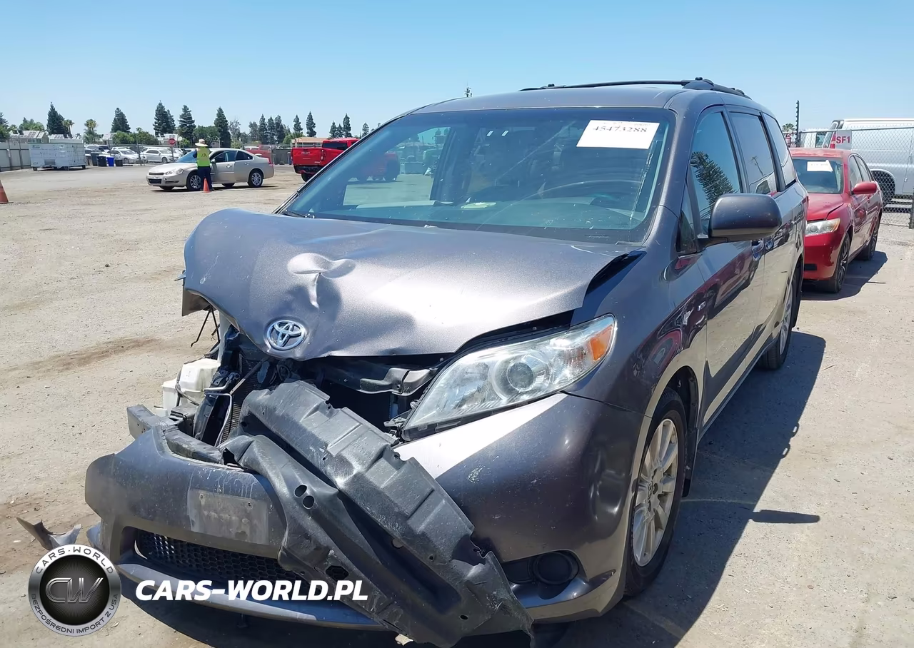 2017 Toyota Sienna Le 7 Passenger VIN:5TDJZ3DC3HS164836 - 2