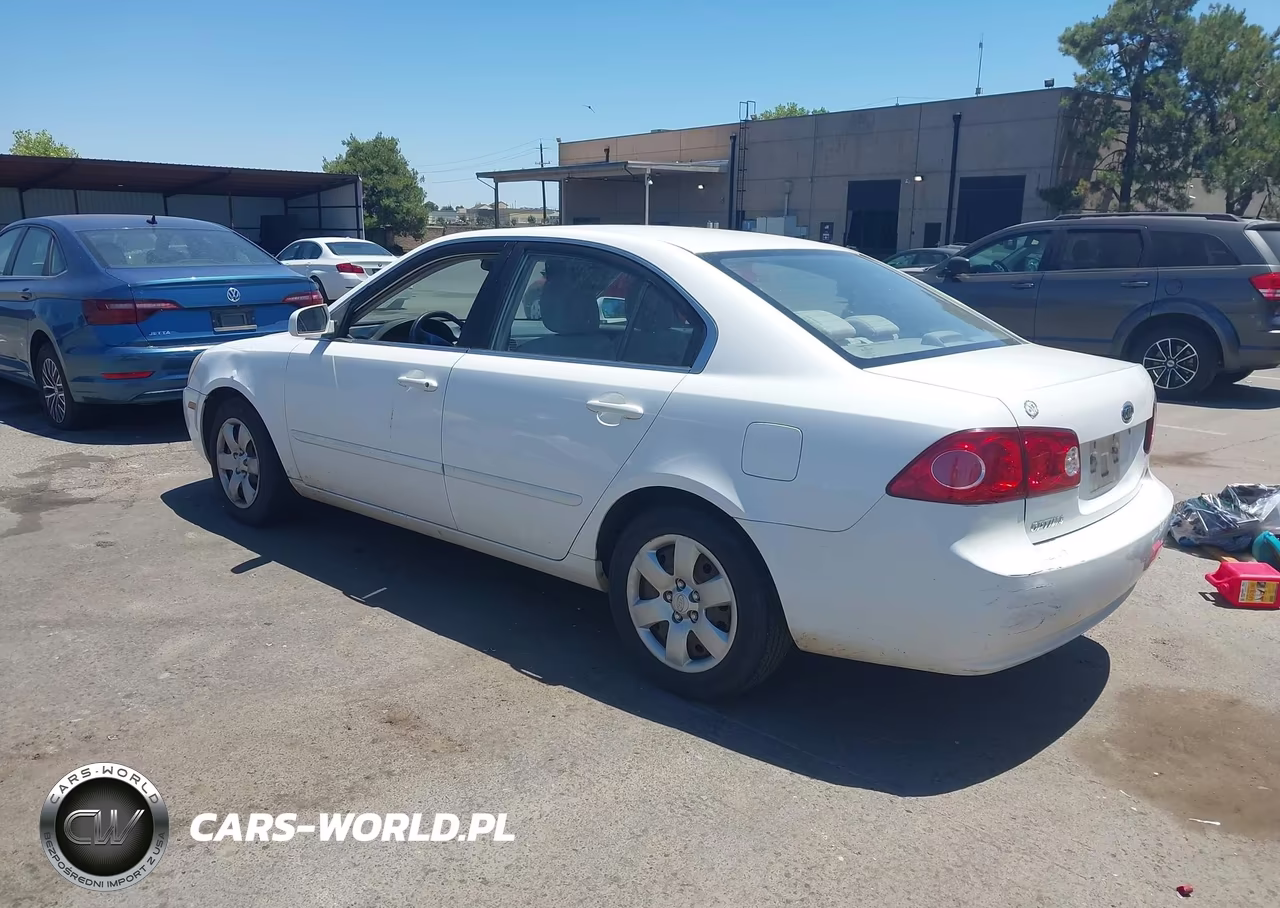 2007 Kia Optima Lx VIN:KNAGE123475125638 - 3