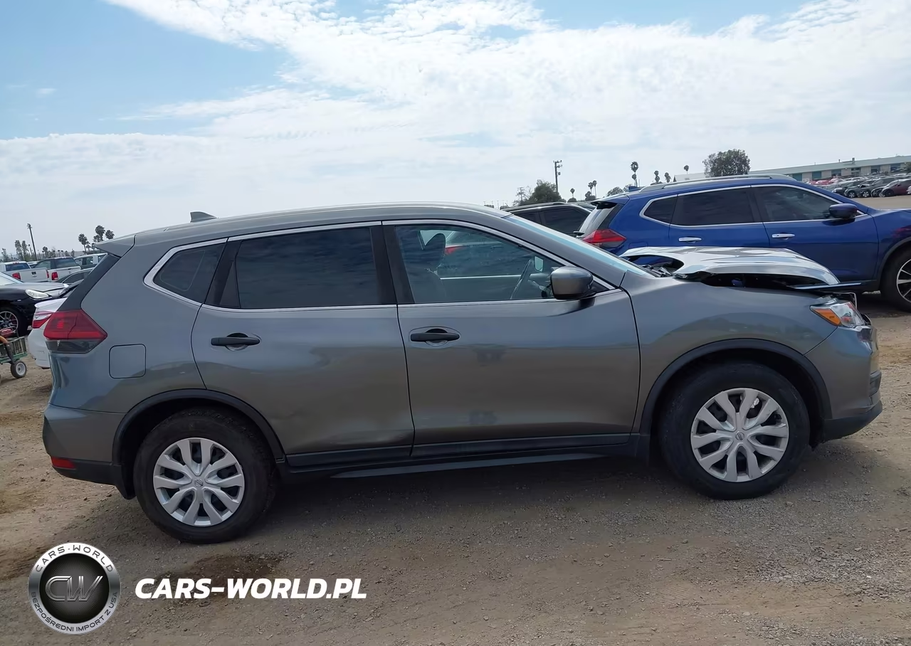 2019 Nissan Rogue S VIN:5N1AT2MT0KC823004 - 13