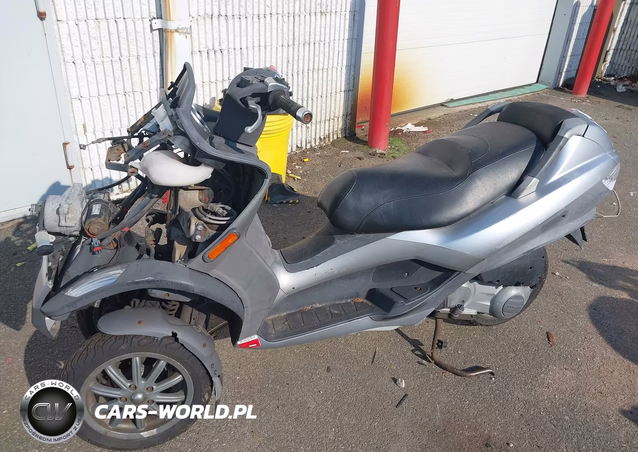 2007 Piaggio Mp3 VIN:ZAPM479M275001666 - 9