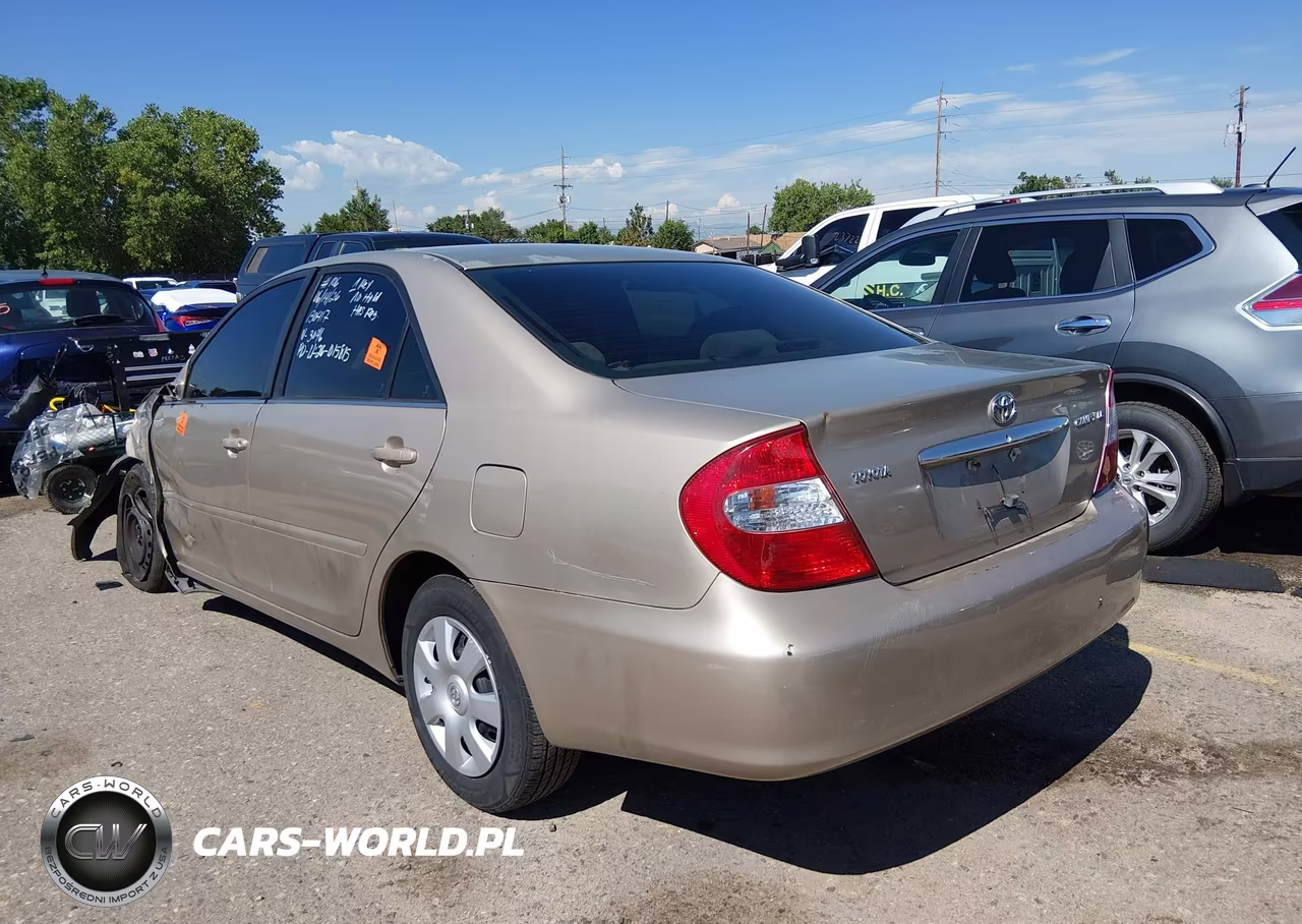 2003 Toyota Camry Le VIN:4T1BE32K73U743046 - 3