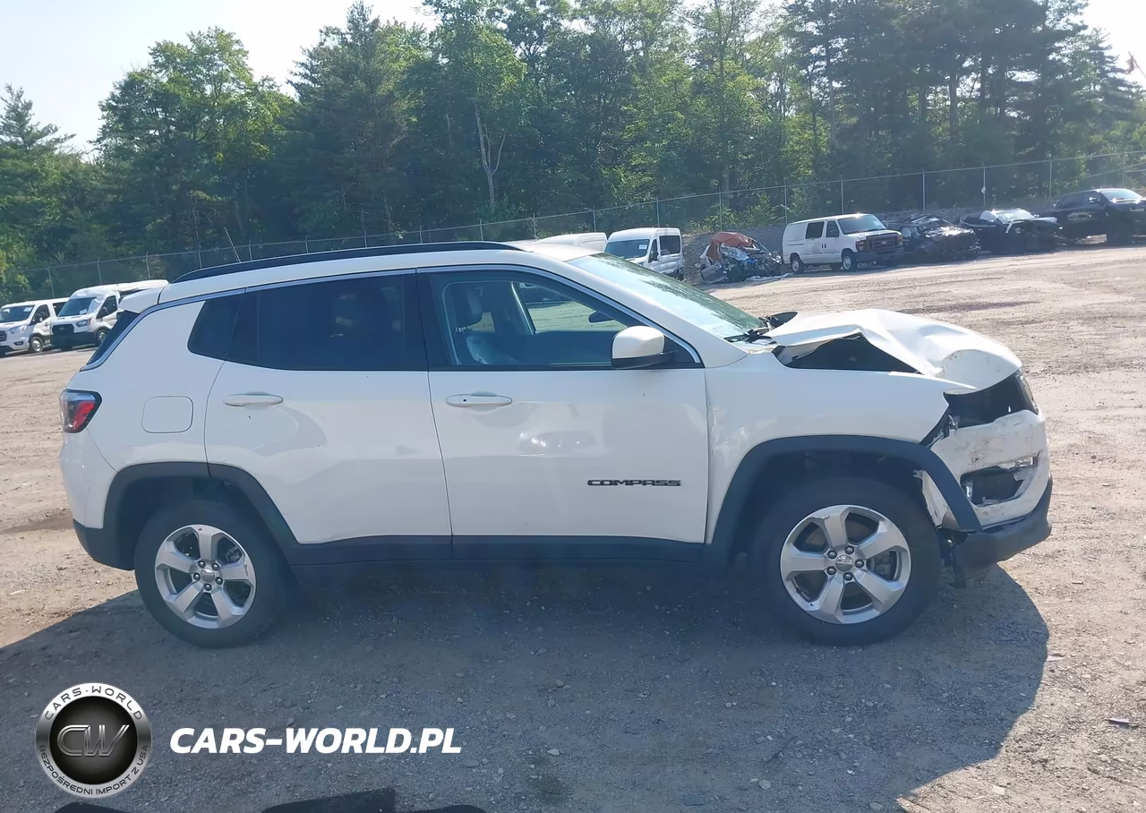 2019 Jeep Compass Latitude 4X4 VIN:3C4NJDBB4KT670052 - 13