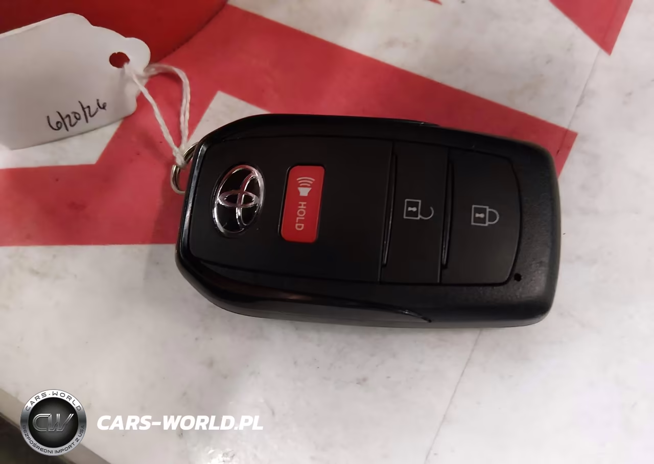 2025 Toyota Prius Plug-In Hybrid Xse VIN:JTDACACU0S3044713 - 11