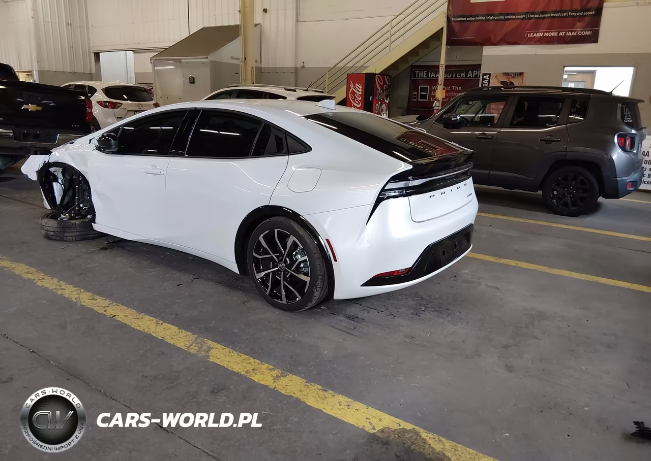 2025 Toyota Prius Plug-In Hybrid Xse VIN:JTDACACU0S3044713 - 3
