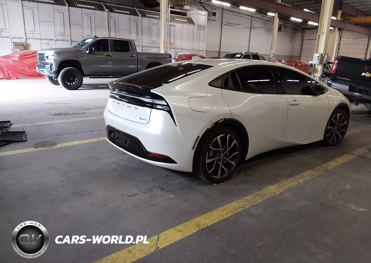 2025 Toyota Prius Plug-In Hybrid Xse VIN:JTDACACU0S3044713 - 4